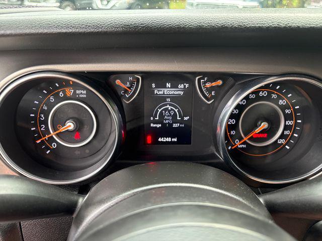 used 2021 Jeep Gladiator car, priced at $27,577