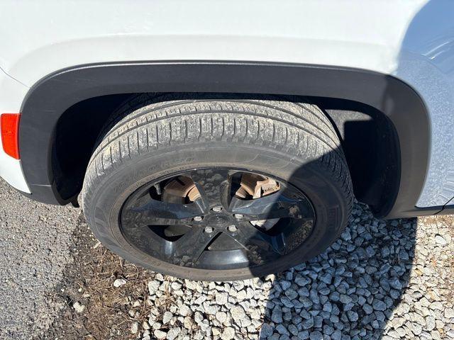 used 2023 Jeep Grand Cherokee L car, priced at $31,977