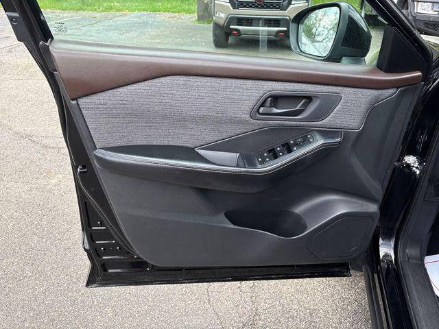 used 2022 Nissan Rogue car, priced at $18,336