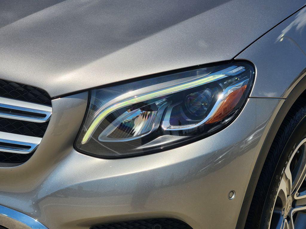 used 2019 Mercedes-Benz GLC 300 car, priced at $20,113