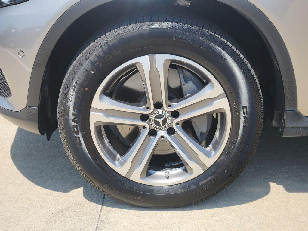 used 2019 Mercedes-Benz GLC 300 car, priced at $20,113