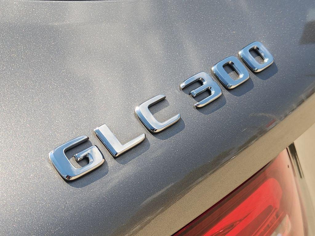 used 2019 Mercedes-Benz GLC 300 car, priced at $20,113