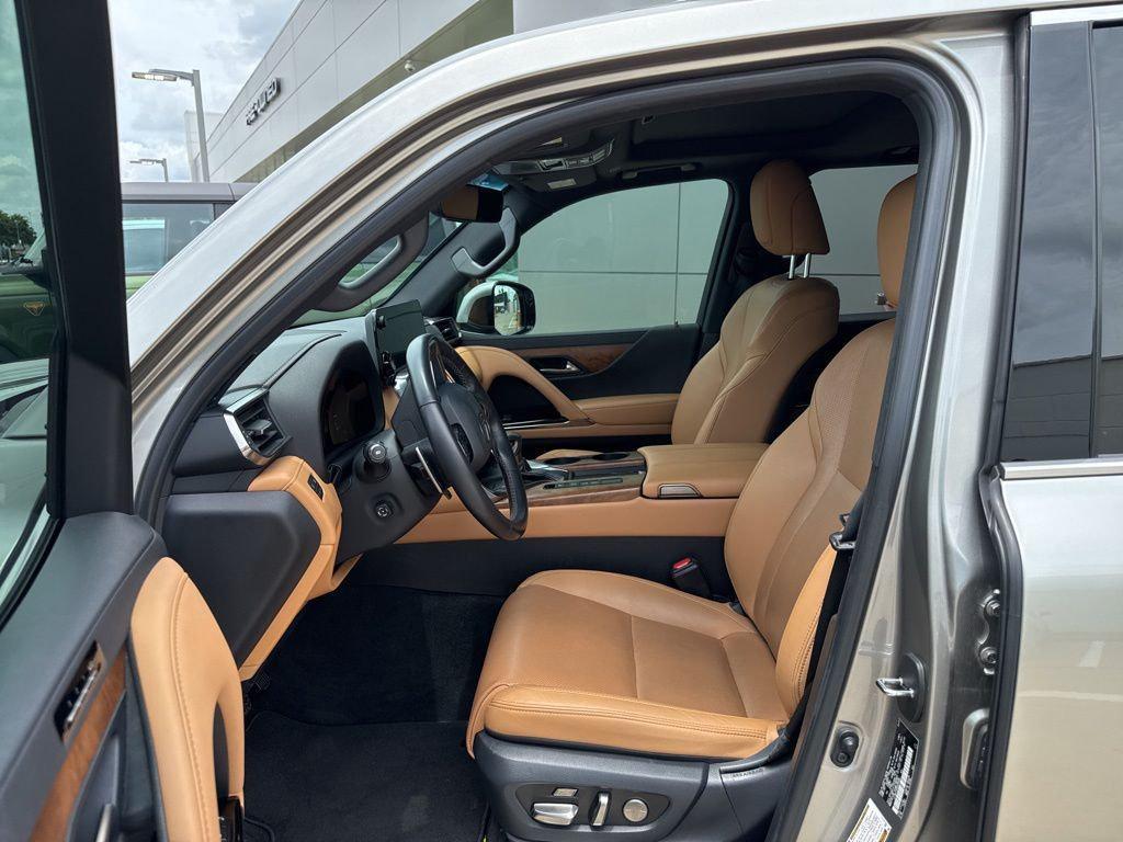used 2022 Lexus LX 600 car, priced at $74,113