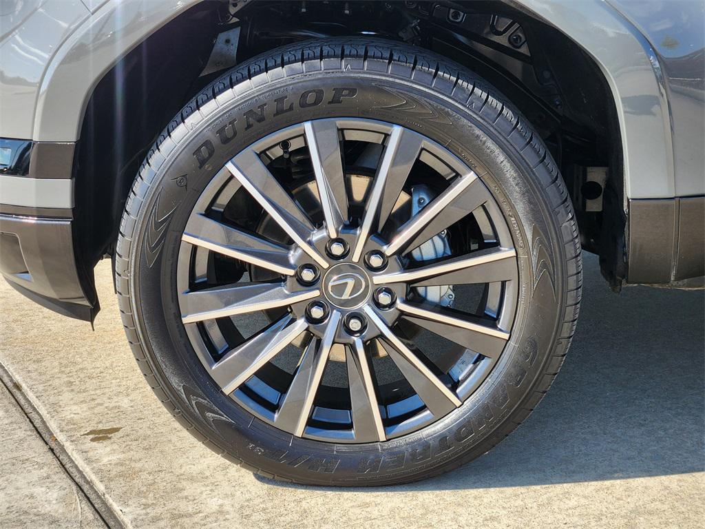 used 2025 Lexus GX 550 car, priced at $98,888