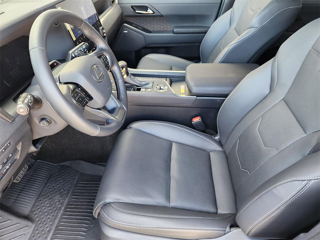 used 2025 Lexus GX 550 car, priced at $98,888