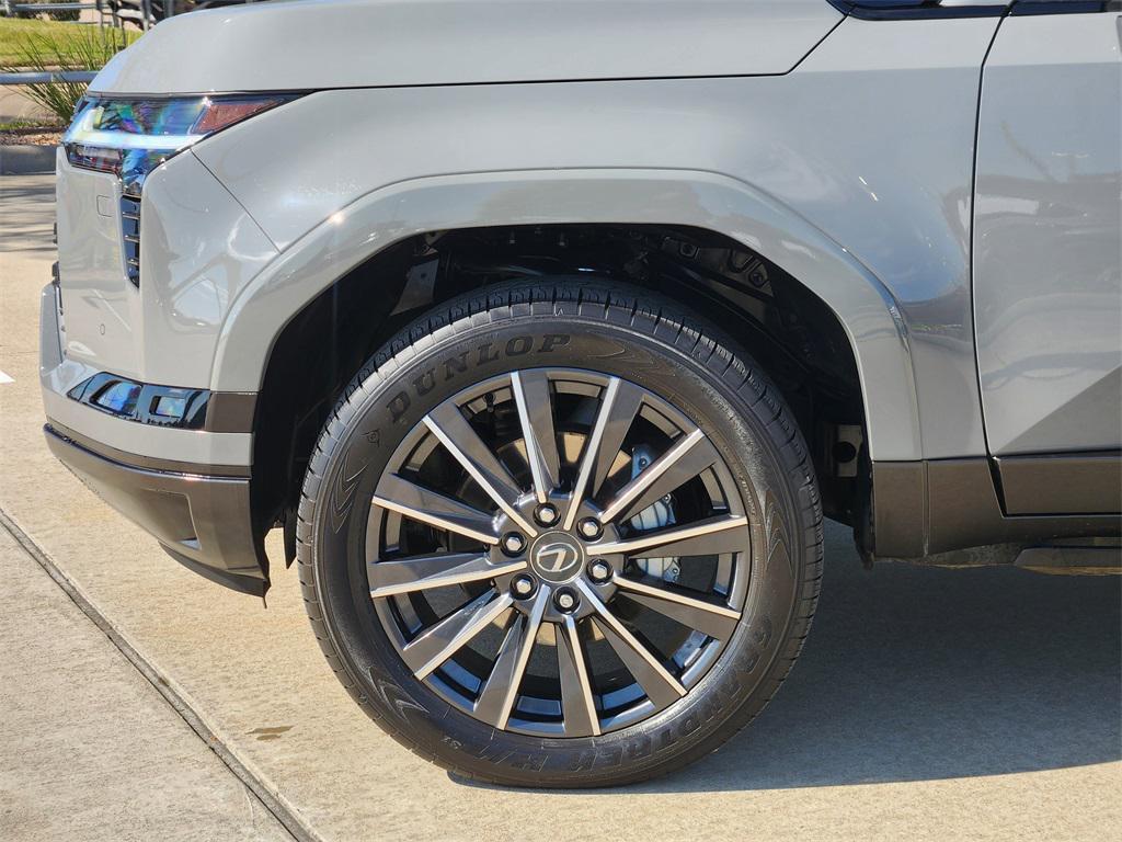 used 2025 Lexus GX 550 car, priced at $98,888