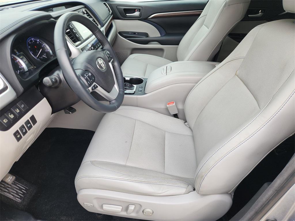 used 2016 Toyota Highlander car, priced at $18,777