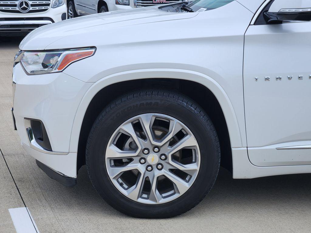 used 2018 Chevrolet Traverse car, priced at $13,888