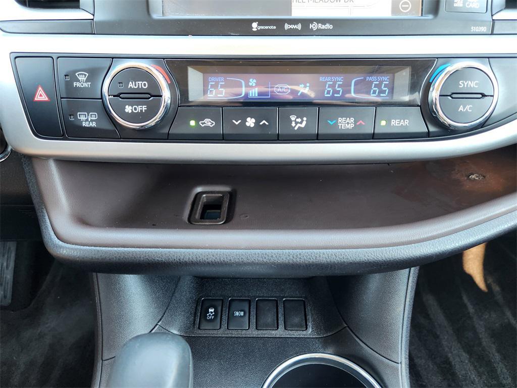 used 2019 Toyota Highlander car, priced at $20,777