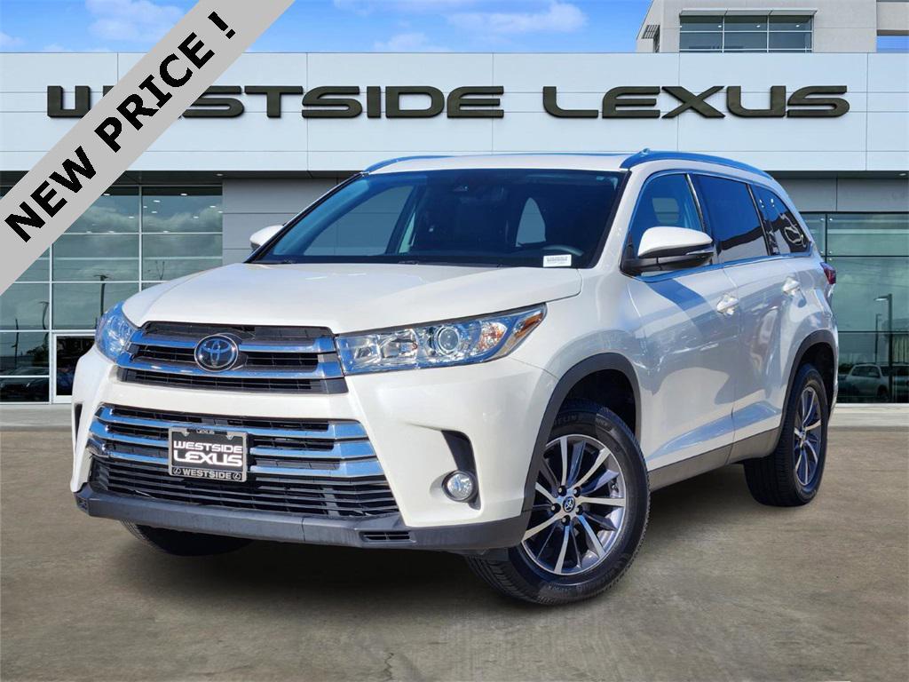 used 2019 Toyota Highlander car, priced at $20,777