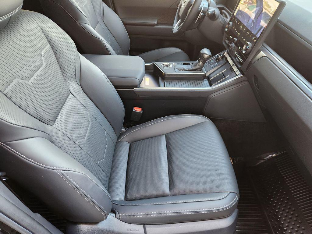 used 2025 Lexus GX 550 car, priced at $101,888