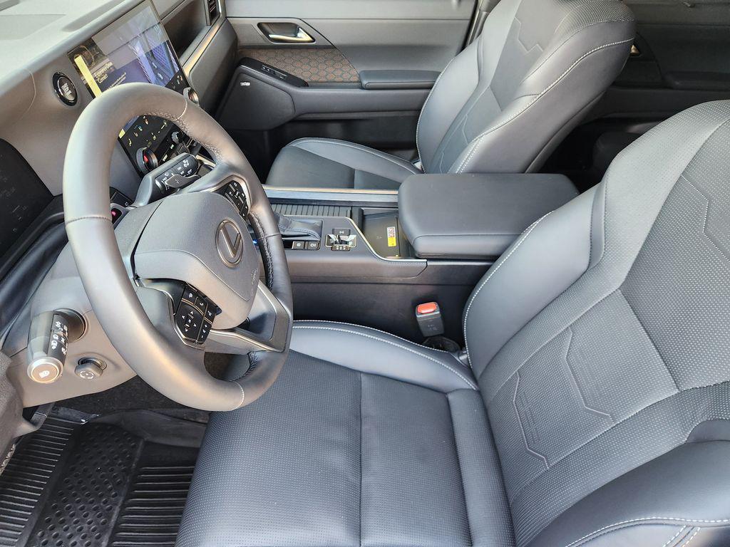used 2025 Lexus GX 550 car, priced at $101,888