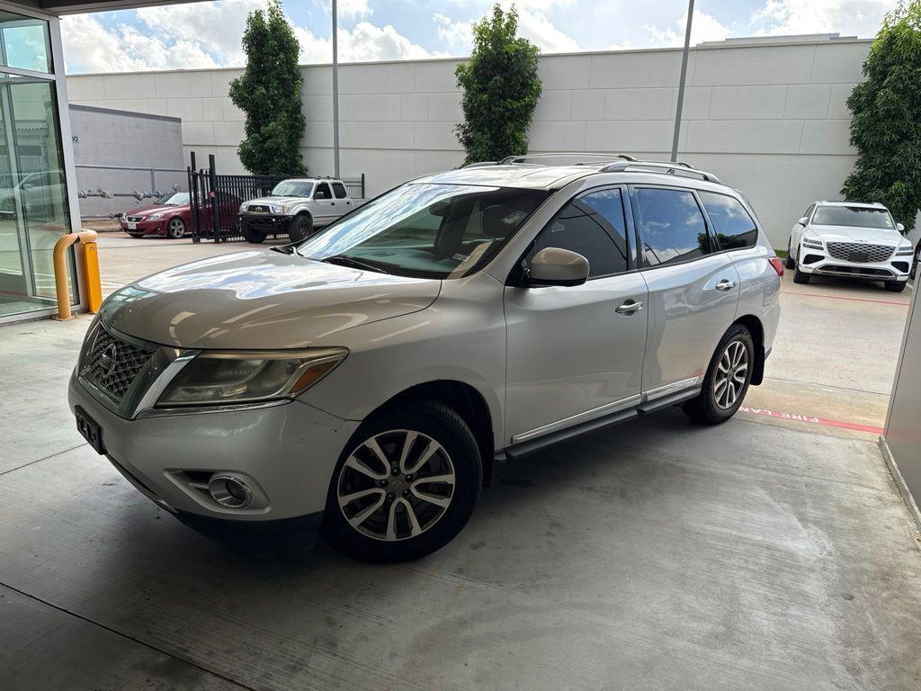 used 2015 Nissan Pathfinder car, priced at $9,888