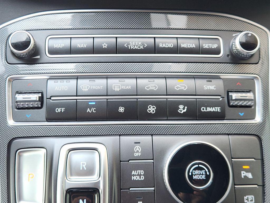 used 2022 Hyundai Santa Fe car, priced at $27,888