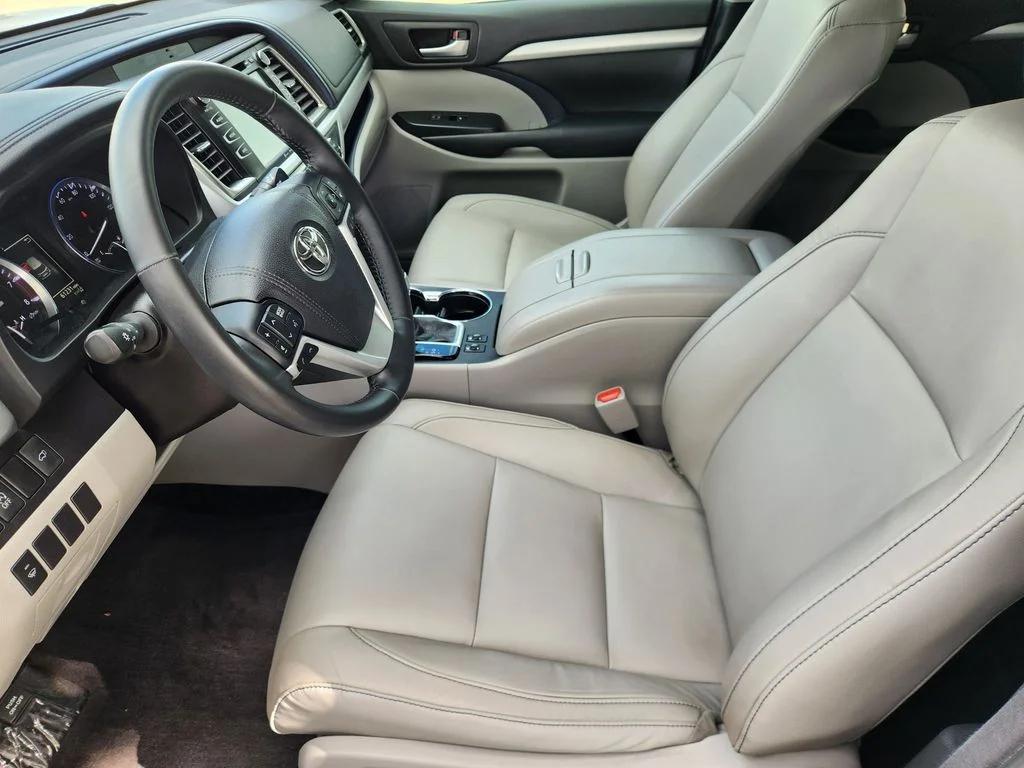 used 2018 Toyota Highlander car, priced at $26,113