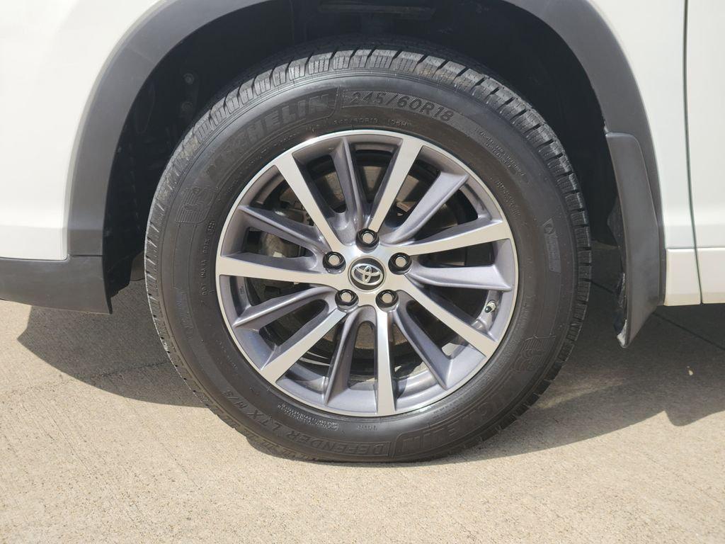 used 2018 Toyota Highlander car, priced at $25,888