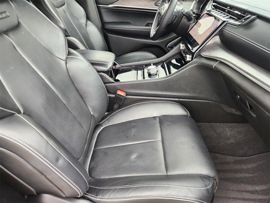 used 2021 Jeep Grand Cherokee L car, priced at $28,777