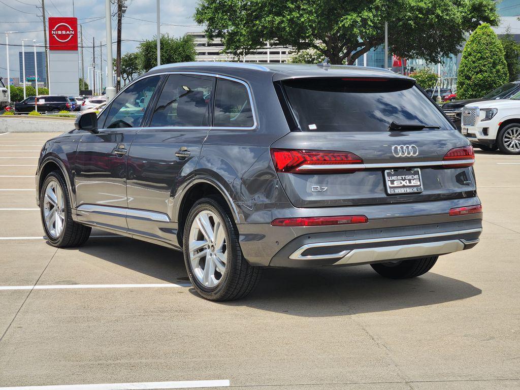 used 2022 Audi Q7 car, priced at $33,888