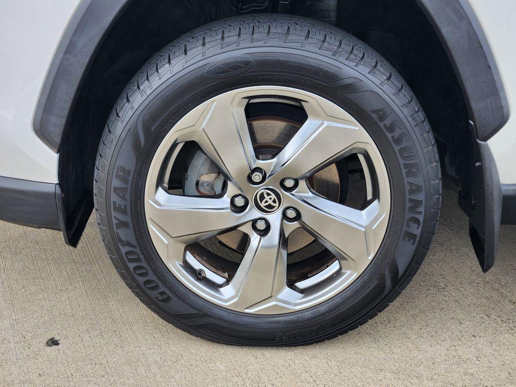 used 2020 Toyota RAV4 Hybrid car, priced at $29,888