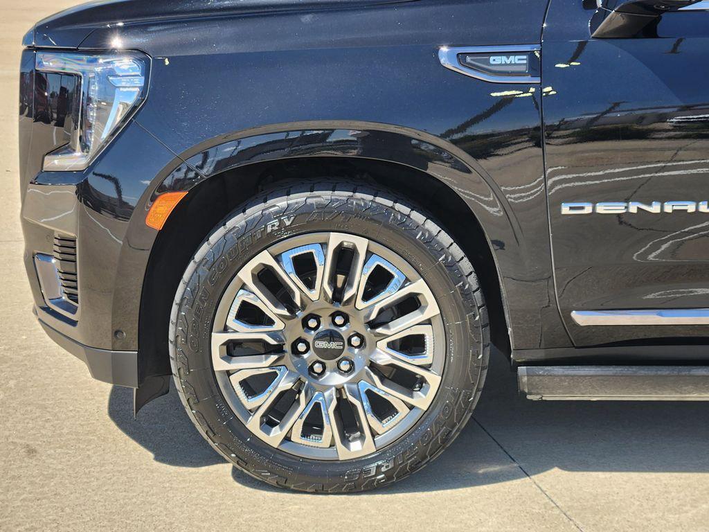 used 2023 GMC Yukon XL car, priced at $72,888