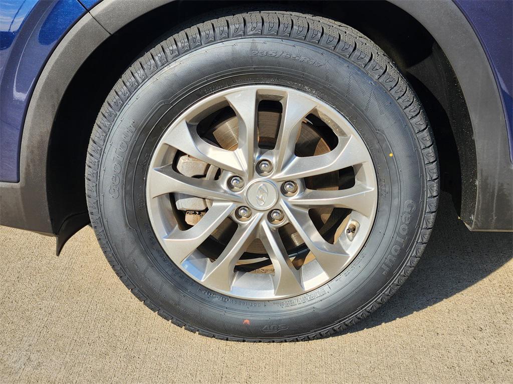 used 2019 Hyundai Santa Fe car, priced at $15,777