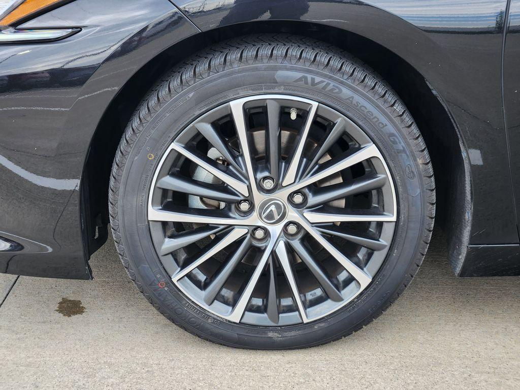 used 2022 Lexus ES 350 car, priced at $38,888