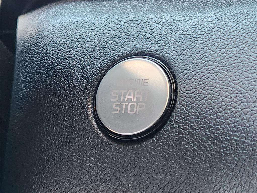 used 2022 Kia Sorento car, priced at $22,777