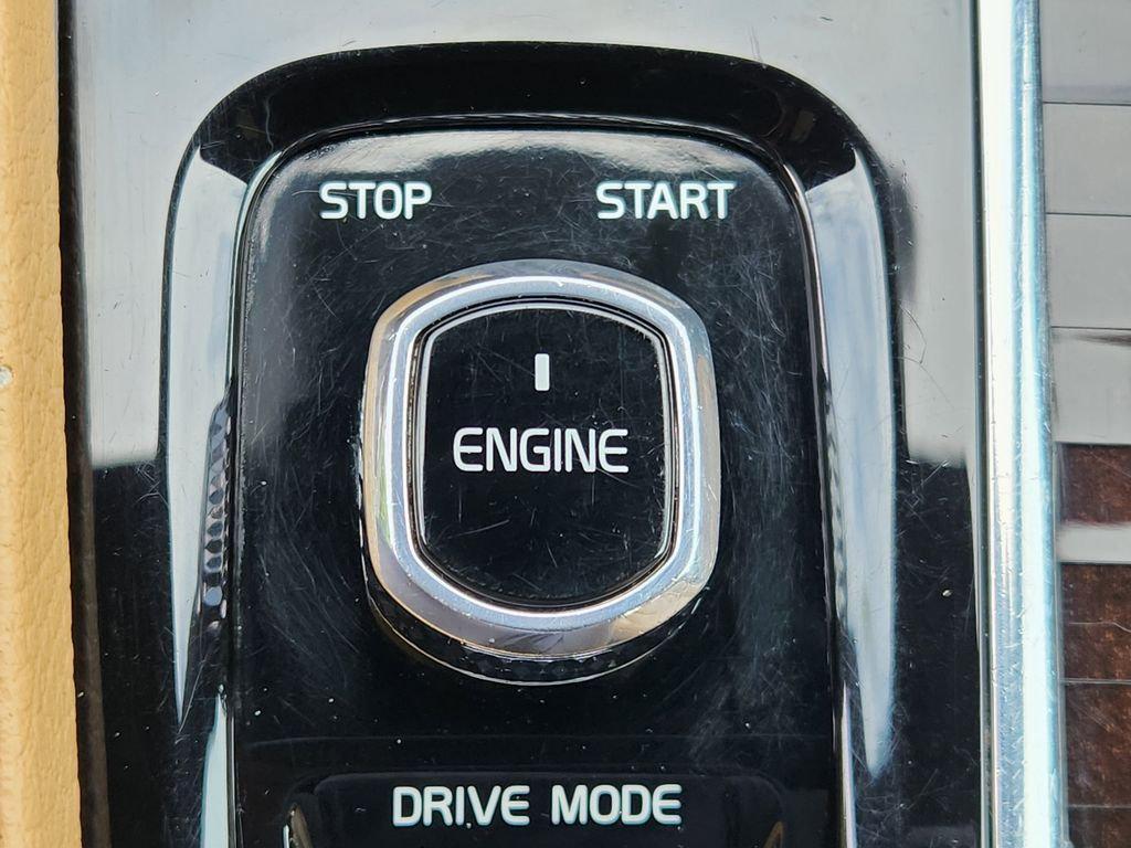 used 2016 Volvo XC90 car, priced at $14,888