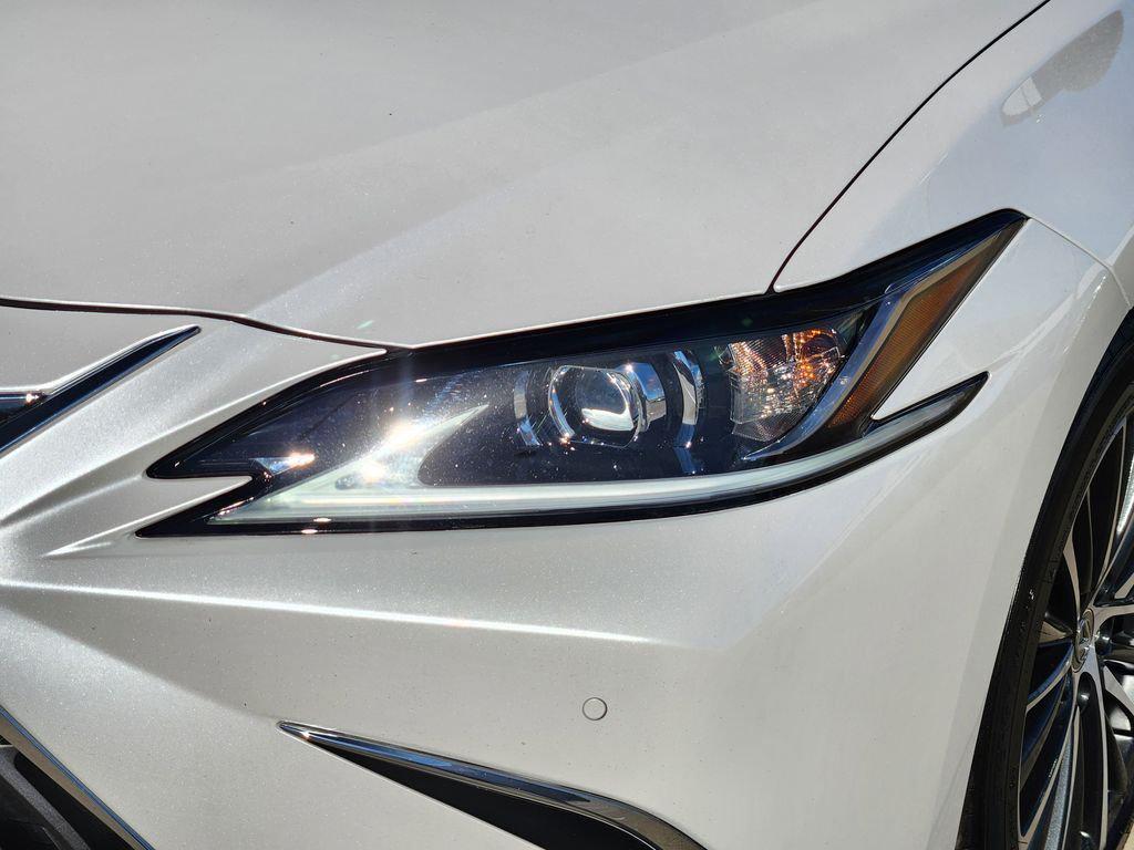 used 2025 Lexus ES 350 car, priced at $46,777
