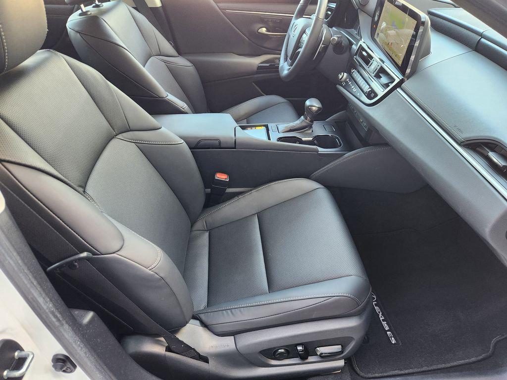 used 2025 Lexus ES 350 car, priced at $46,777