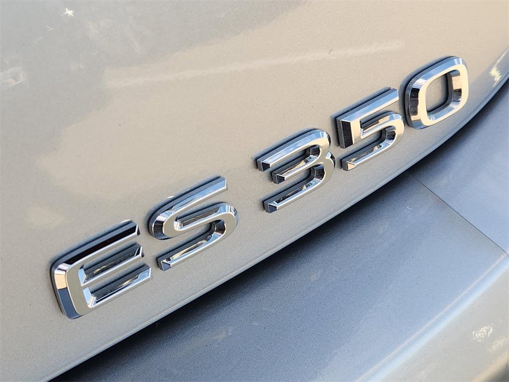 used 2024 Lexus ES 350 car, priced at $40,101