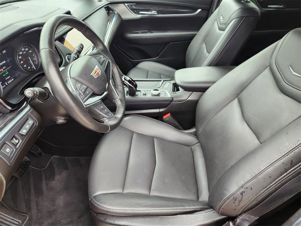 used 2023 Cadillac XT5 car, priced at $26,777
