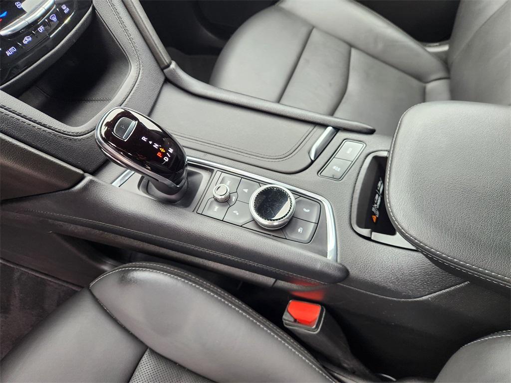 used 2023 Cadillac XT5 car, priced at $26,777