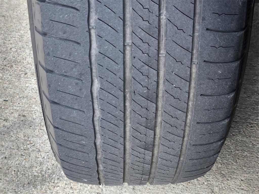 used 2023 Cadillac XT5 car, priced at $26,777