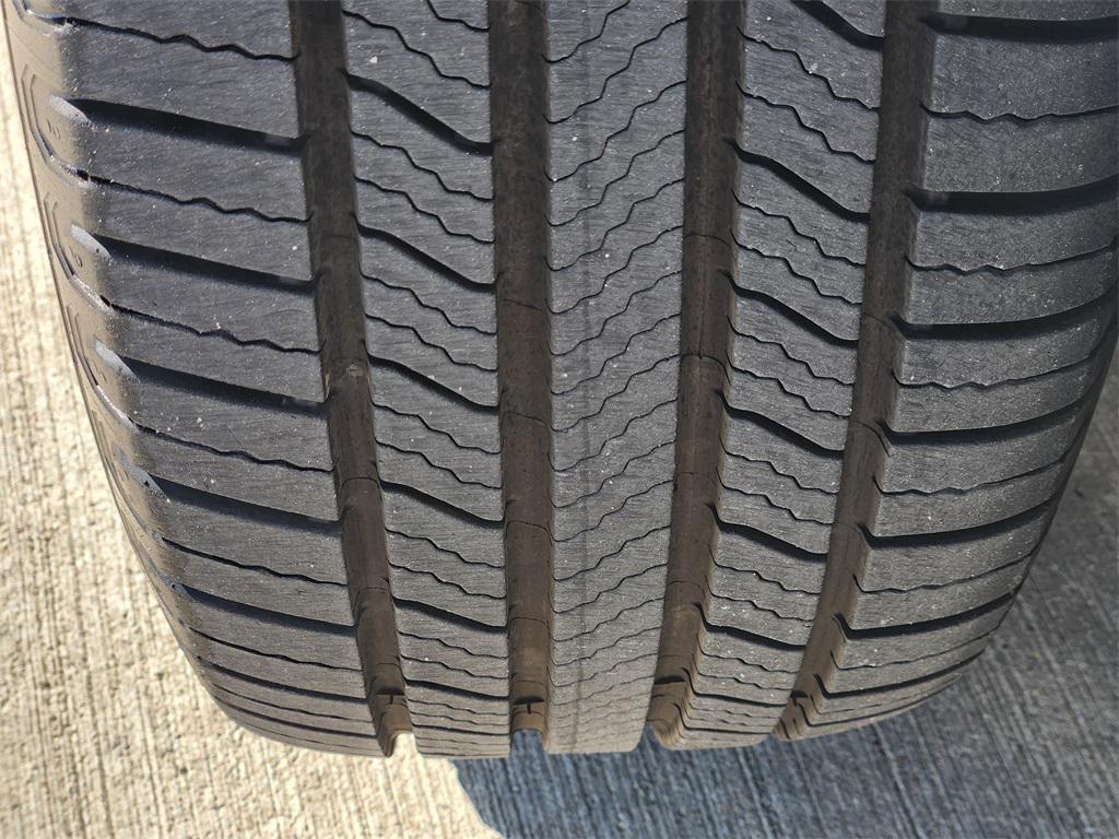 used 2014 Lexus ES 350 car, priced at $17,888