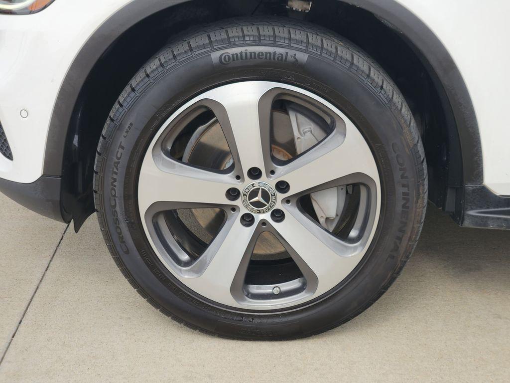 used 2020 Mercedes-Benz GLC 300 car, priced at $22,113