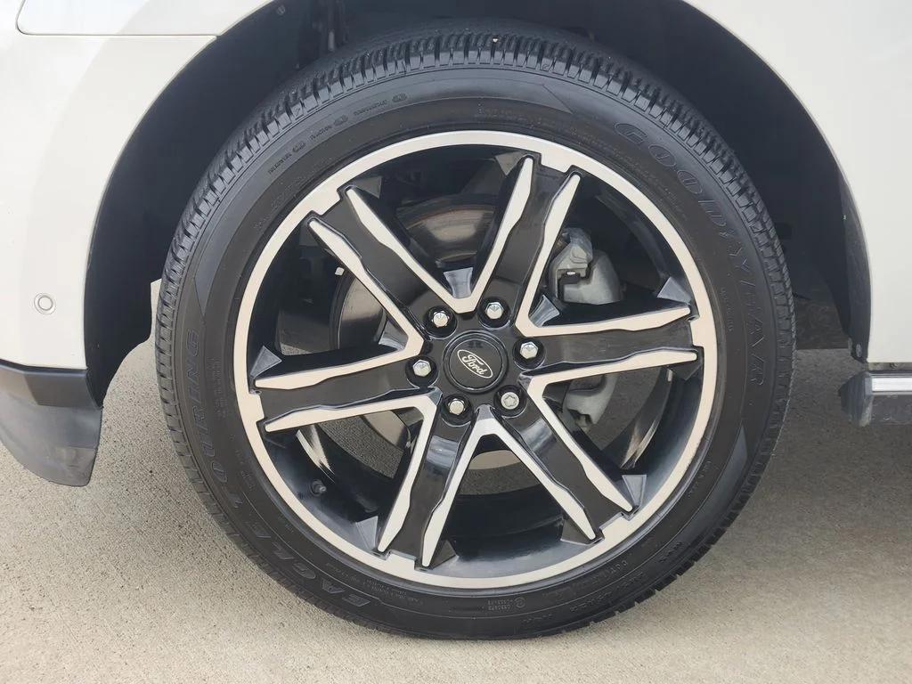 used 2021 Ford Expedition car, priced at $37,113