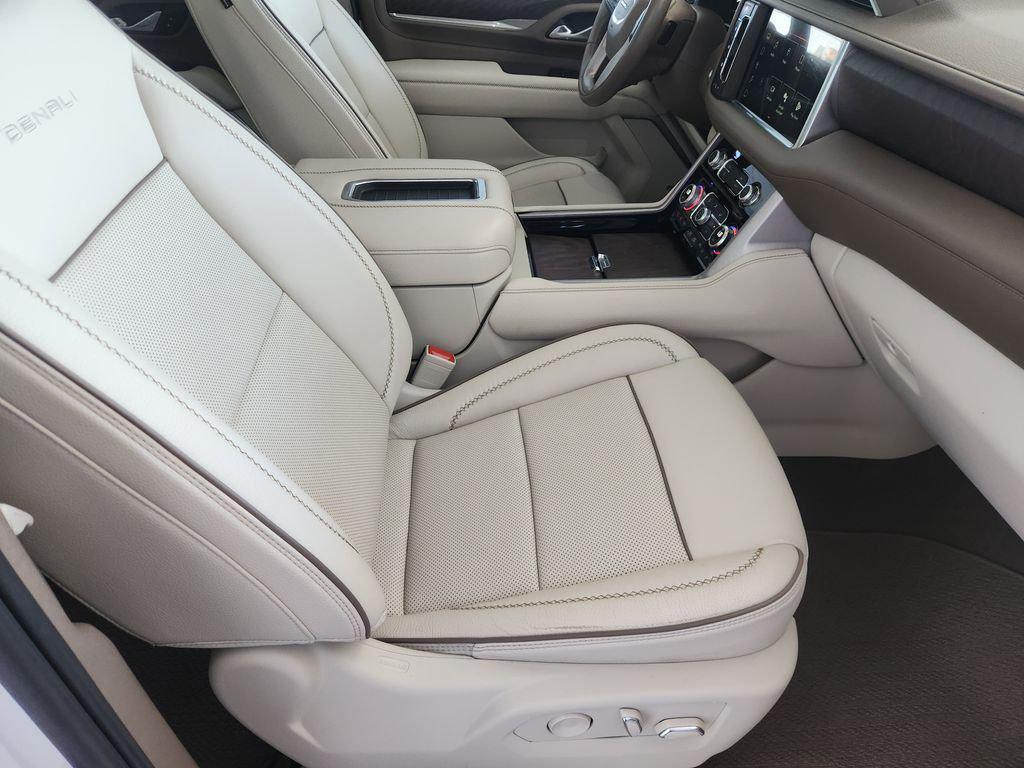 used 2023 GMC Yukon car, priced at $56,113
