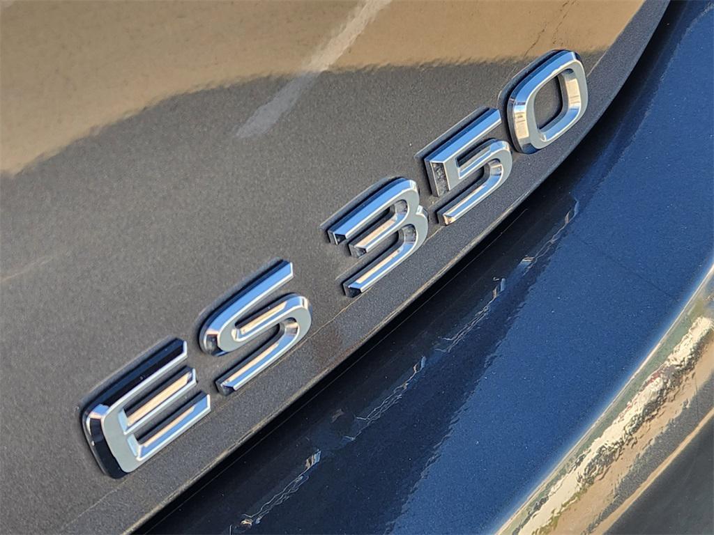 used 2022 Lexus ES 350 car, priced at $39,888