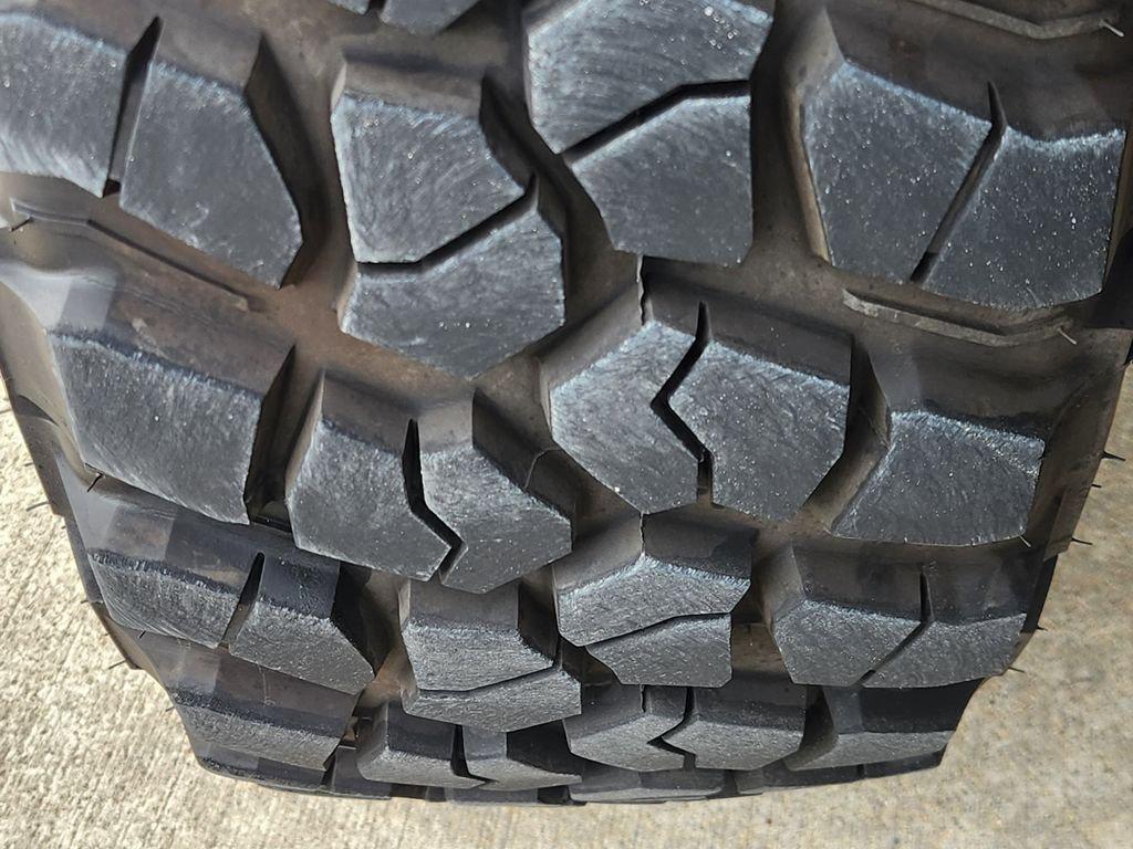 used 2025 Jeep Gladiator car, priced at $36,888