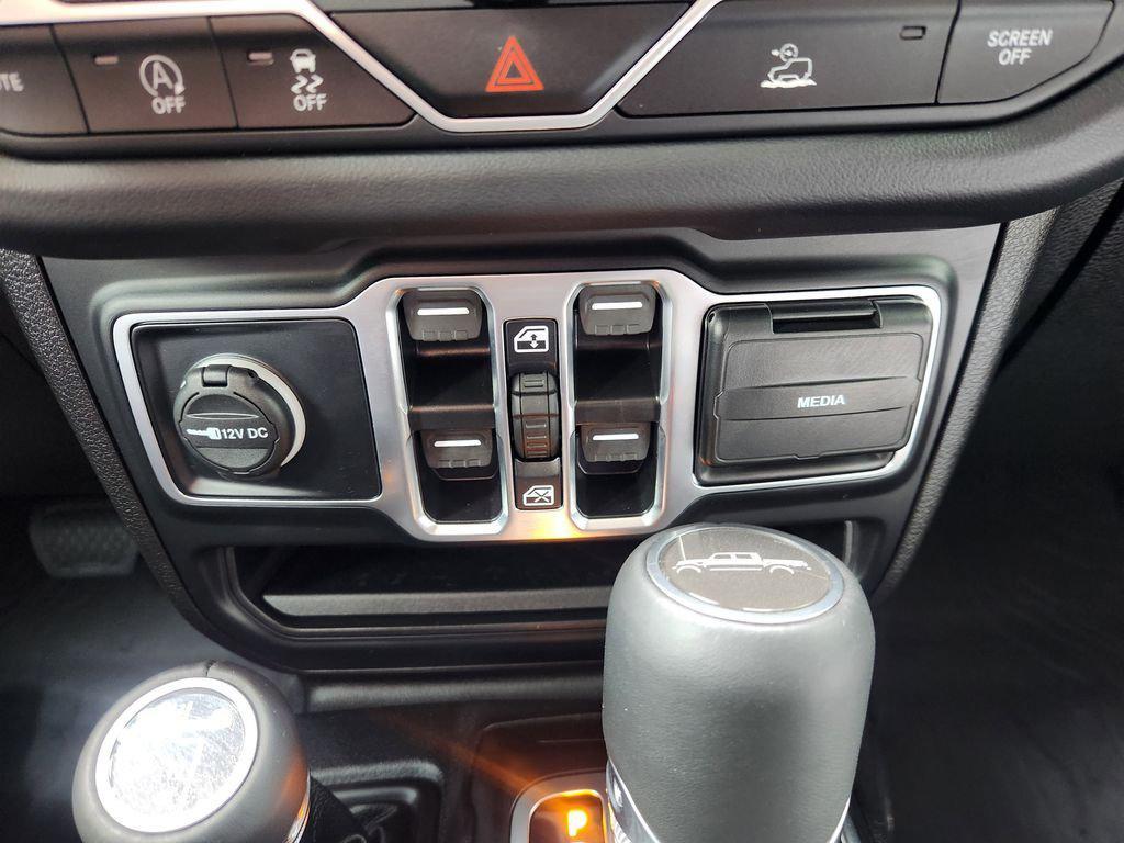 used 2025 Jeep Gladiator car, priced at $36,888