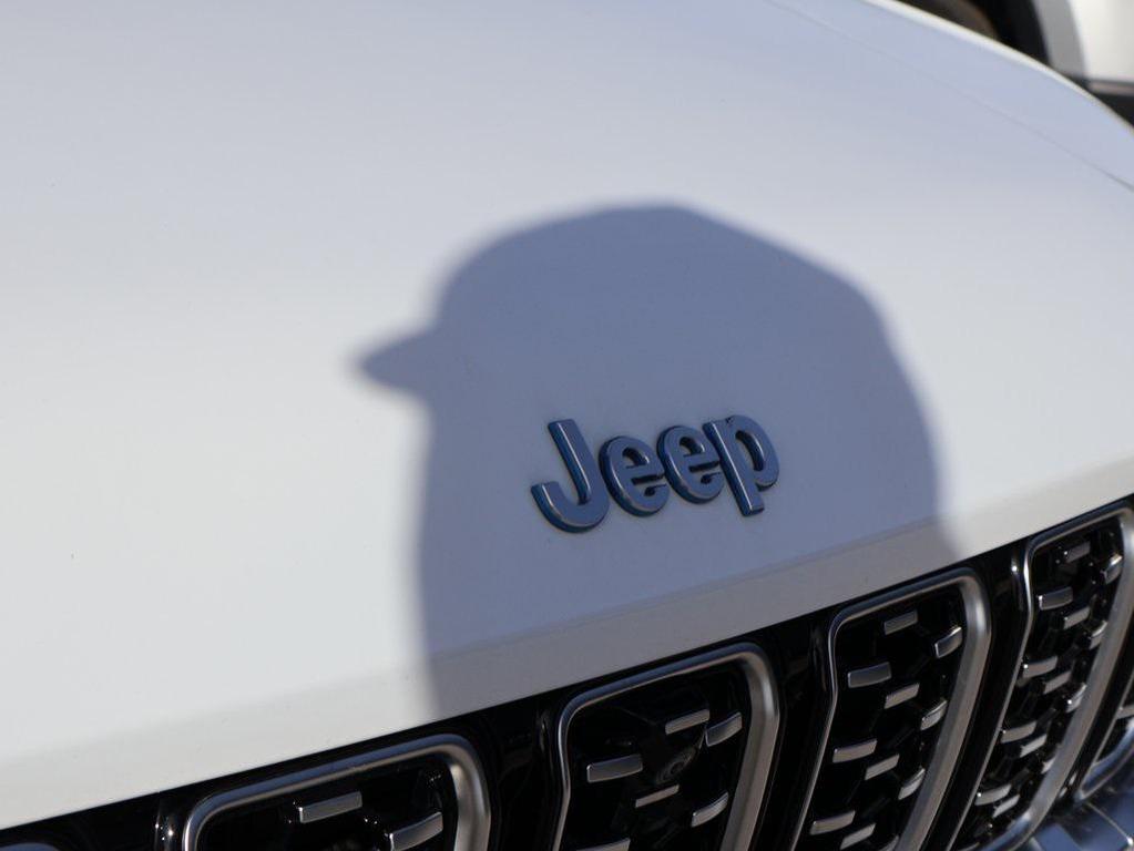 used 2022 Jeep Grand Cherokee 4xe car, priced at $33,497
