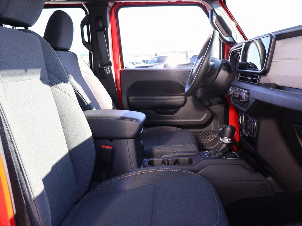 used 2024 Jeep Gladiator car, priced at $33,399