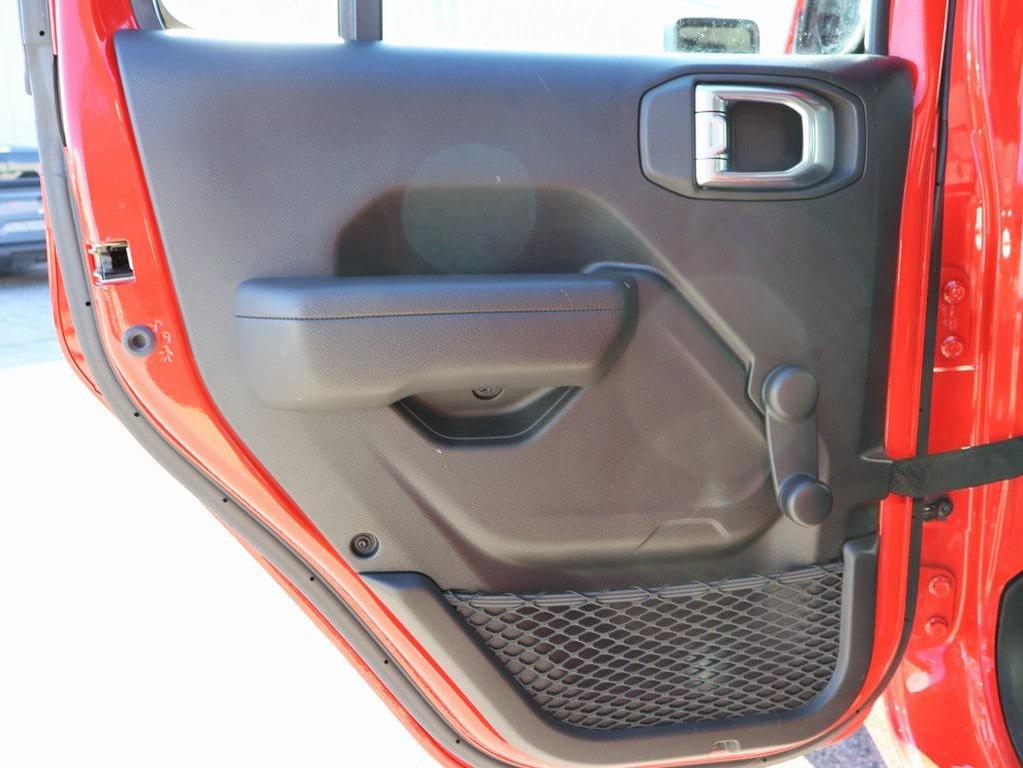 used 2024 Jeep Gladiator car, priced at $33,399