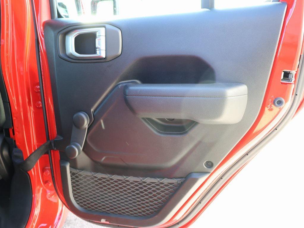 used 2024 Jeep Gladiator car, priced at $33,399