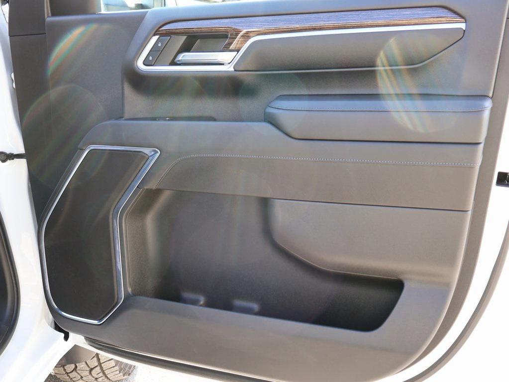 used 2024 GMC Sierra 2500 car, priced at $51,299