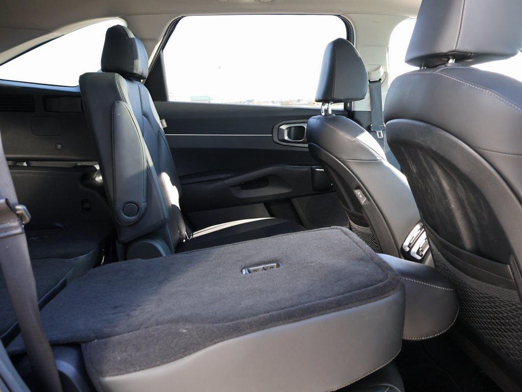 used 2025 Kia Sorento car, priced at $34,497