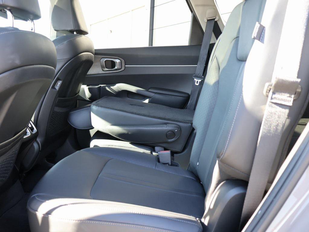 used 2025 Kia Sorento car, priced at $34,497
