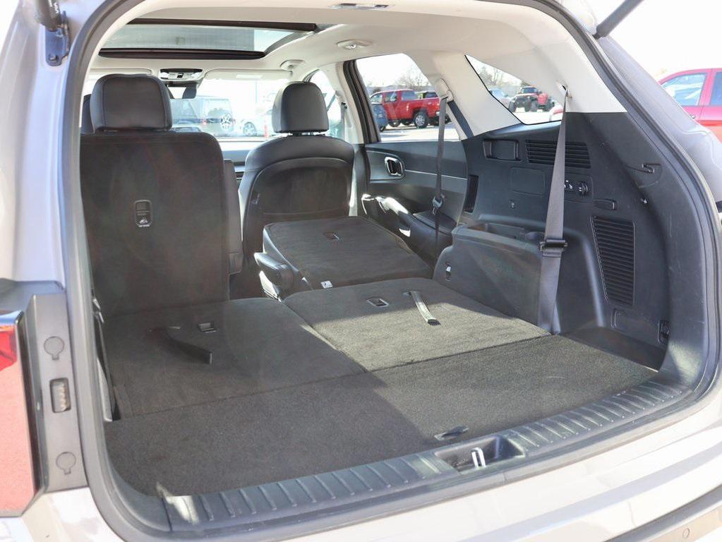 used 2025 Kia Sorento car, priced at $34,497