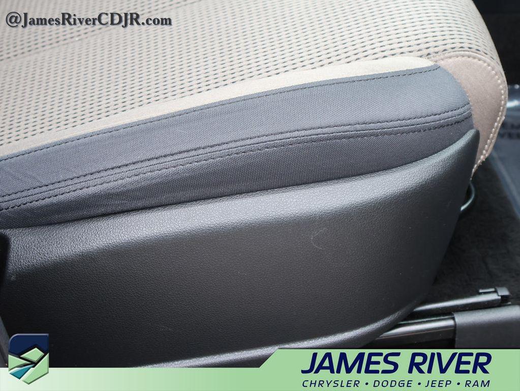 used 2022 Hyundai Santa Fe car, priced at $18,284